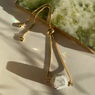 Howlite Crystal Healing Bracelet